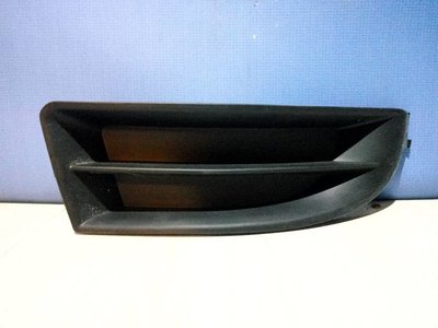 1Z0807367B9B9 Заглушка противотуманной фары левая Skoda Octavia 2 A5 2004-2013 1Z0807367B 9B9