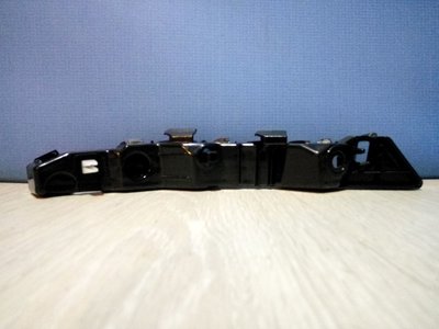 865133U000 Кронштейн бампера переднего левый Kia Sportage 3 SL 2010-2016