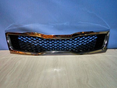 863502T000 Решетка радиатора Kia Optima 3 TF 2010-2016