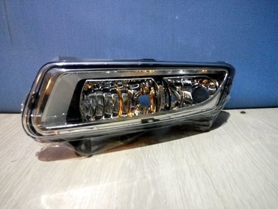 6R0941061B Фара противотуманная левая Volkswagen Polo sedan 5 2010-2020