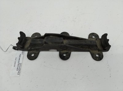 4A0807253 Крепление бампера Левая Зад. Audi 100(C4) 1993