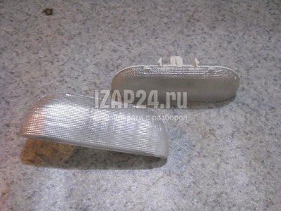 4685282 Плафон салонный Chrysler Voyager/Caravan (1996 - 2001)