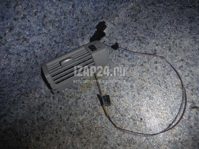 7L6819209B6C3 Дефлектор воздушный VAG Touareg (2002 - 2010)