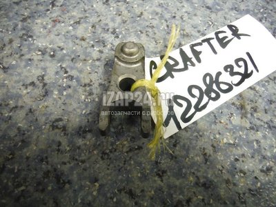 076130216 Кронштейн форсунки VAG Crafter (2006 - )