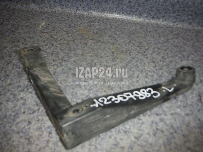 7L6807861 Направляющая заднего бампера левая VAG Touareg (2002 - 2010)