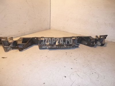 8200146040 Направляющая заднего бампера Renault Megane II (2003 - 2009)