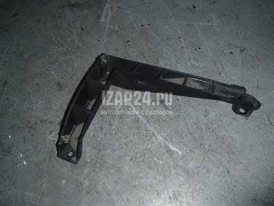 7L6807861 Направляющая заднего бампера левая VAG Touareg (2002 - 2010)