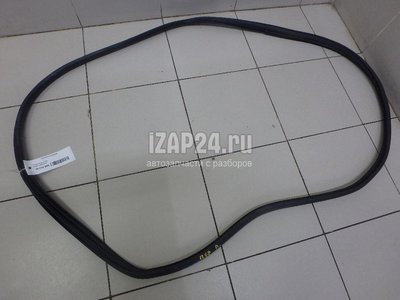 808320004R Уплотнитель (внутри) Renault Megane III (2009 - 2016)