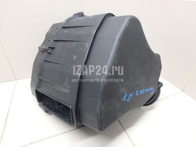 077133837AL Корпус воздушного фильтра VAG A8 [4E] (2002 - 2010)