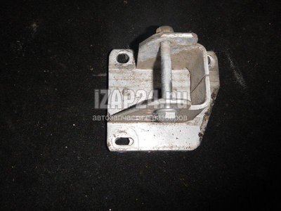 8200010164 Кронштейн усилителя заднего бампера правый Renault Megane II (2003 - 2009)