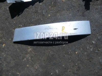 8D0945102 Планка под фонарь правая VAG A4 [B5] (1994 - 2001)