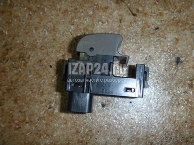 8403030020C0 Кнопка стеклоподъемника Toyota GS 300/400/430 (1998 - 2004)