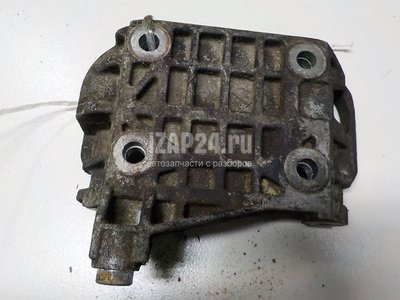 059903143Q Кронштейн генератора VAG Q7 [4L] (2005 - 2015)