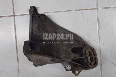 4A0199312 Кронштейн двигателя правый VAG A6 [C4] (1994 - 1997)