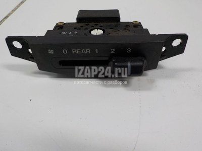 LC7361340 Блок управления отопителем Mazda MPV II (LW) (1999 - 2006)