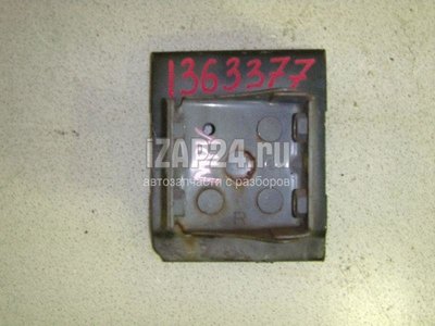 LC625312YA Кронштейн усилителя переднего бампера правый Mazda MPV II (LW) (1999 - 2006)