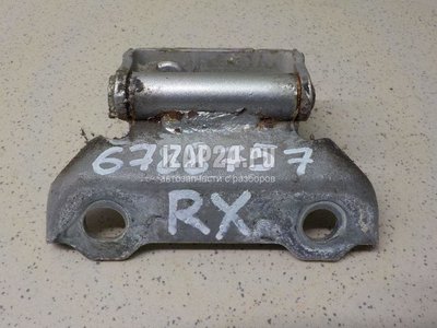 6881048010 Петля двери багажника Toyota RX 300/330/350/400h (2003 - 2009)