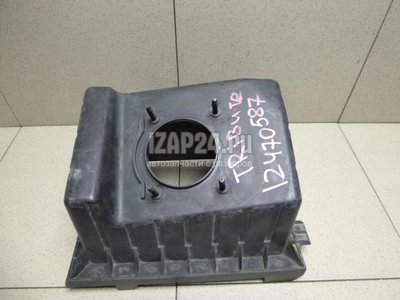 YF0913030A Корпус воздушного фильтра Mazda Tribute (EP) (2000 - 2007)