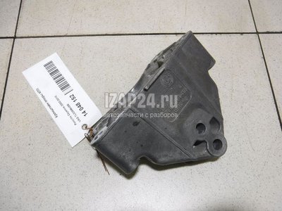 7L0399649B Кронштейн опоры КПП VAG Touareg (2002 - 2010)