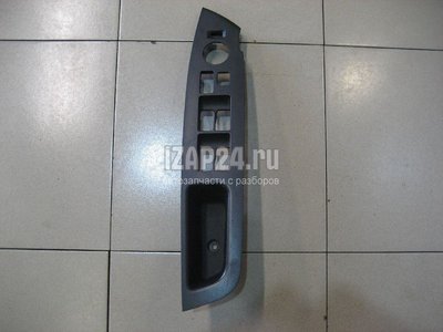 935722P010VA Накладка блока управления стеклоподъемниками Hyundai-Kia Sorento (XM) (2009 - )