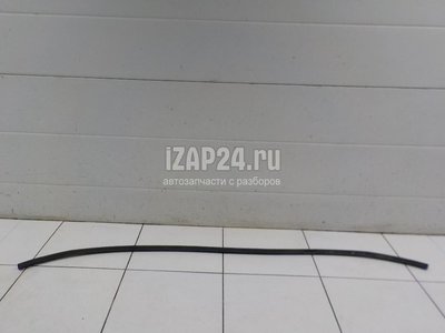 668304BA0A Уплотнитель капота Nissan X-Trail (T32) 2014