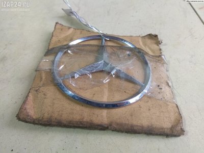 A2027580158 Эмблема Зад. Mercedes W202 2000