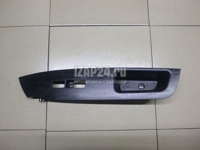 935772P000VA Накладка блока управления стеклоподъемниками Hyundai-Kia Sorento (XM) (2009 - )