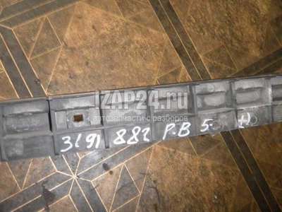 3B5807863 Направляющая заднего бампера VAG Passat [B5] (2000 - 2005)