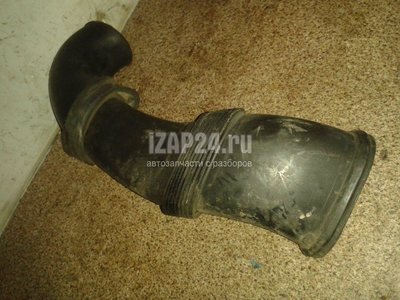 7L6129609A Патрубок воздушного фильтра VAG Touareg (2002 - 2010)