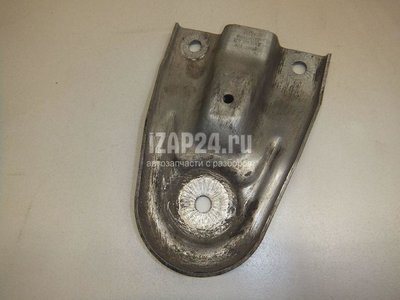 4F0399541C Кронштейн передней балки VAG Allroad quattro (2006 - 2012)