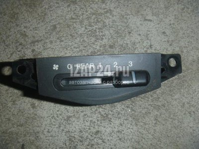 LC7361340 Блок управления отопителем Mazda MPV II (LW) (1999 - 2006)