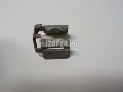 175715L30A Кронштейн форсунки Nissan Almera Tino (2000 - 2006)