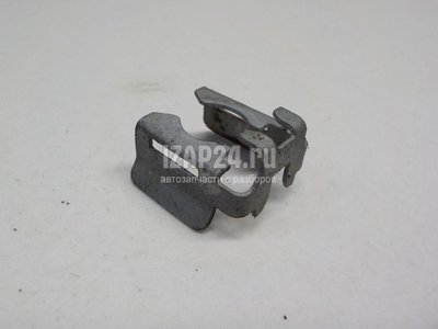 175715L30A Кронштейн форсунки Nissan Almera Tino (2000 - 2006)