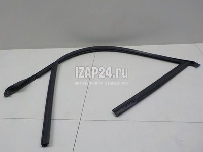 51337066614 Уплотнитель стекла двери BMW 1-серия E87/E81 (2004 - 2011)
