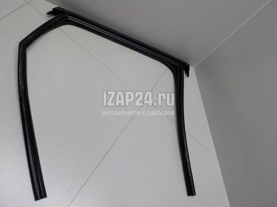 80A839432A Уплотнитель стекла двери VAG Q5 [80A] 2017