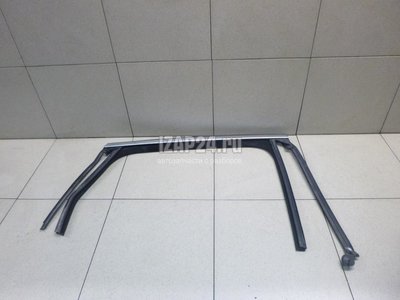 13264884 Уплотнитель стекла двери GM Astra J (2010 - 2017)