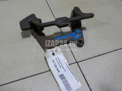 4F0615425D Скоба суппорта заднего левого VAG Allroad quattro (2006 - 2012)