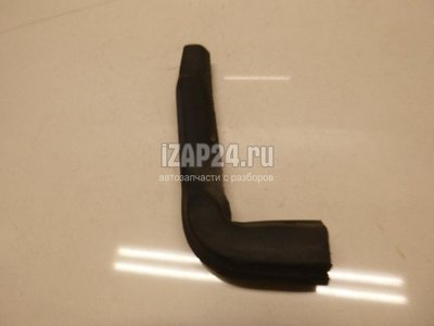 678320002R Уплотнитель капота Renault Megane III (2009 - 2016)