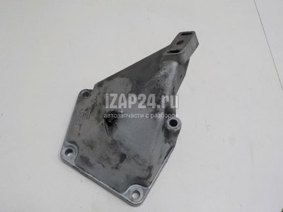 4B0199307C Кронштейн двигателя левый VW Passat [B5] (2000 - 2005)