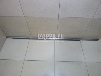 7572006080 Накладка стекла переднего левого Toyota Camry V40 (2006 - 2011)