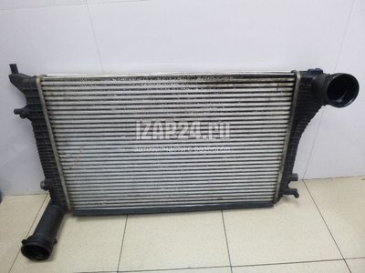 1K0145803Q Интеркулер VAG Caddy III (2004 - 2015)