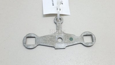 13537568600 Кронштейн форсунки BMW 1-серия E82/E88 (2007 - 2013)