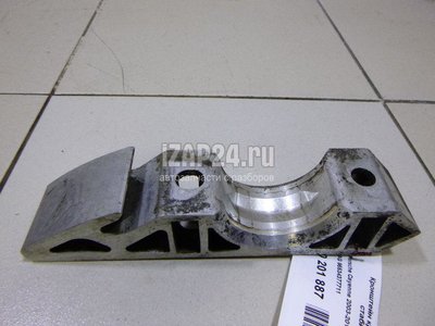 95534377711 Кронштейн крепления переднего стабилизатора VAG Cayenne (2003 - 2010)