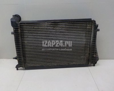 1K0145803Q Интеркулер VAG Caddy III (2004 - 2015)