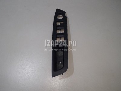 935722P010VA Накладка блока управления стеклоподъемниками Hyundai-Kia Sorento (XM) (2009 - )