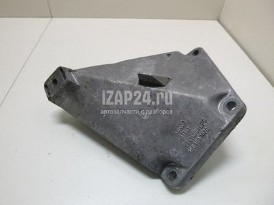 4B0199307C Кронштейн двигателя левый VW Passat [B5] (2000 - 2005)