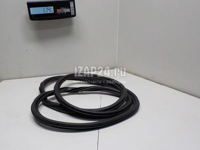 4L0833721A Уплотнитель (внутри) VAG Q7 [4L] (2005 - 2015)