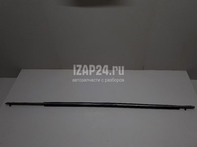 7572006080 Накладка стекла переднего левого Toyota Camry V40 (2006 - 2011)