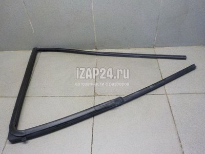 8367162J00 Уплотнитель стекла двери Suzuki Swift (2004 - 2010)