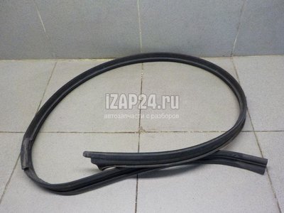 8461163J02 Уплотнитель (наружный) Suzuki Swift (2004 - 2010)
